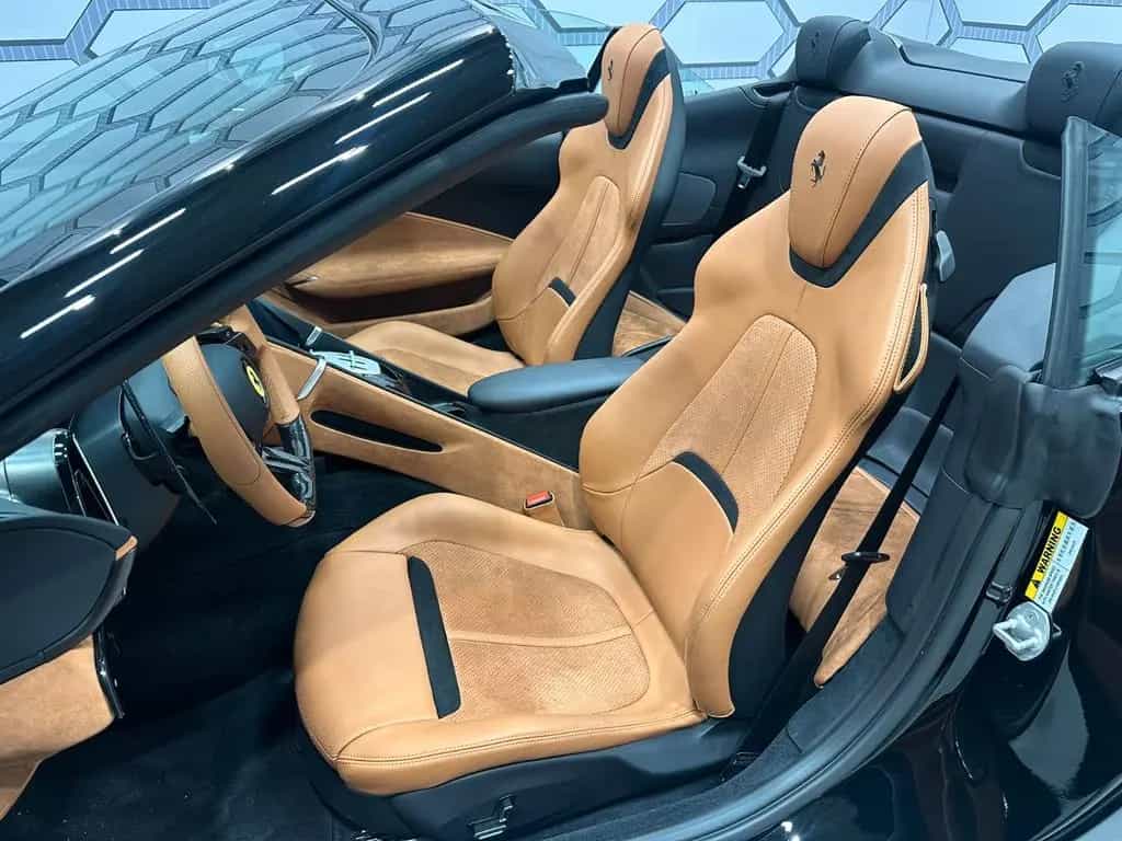Ferrari Roma Spider *Carbon* MY2026 *DISPLAY - JBL null-photo-4