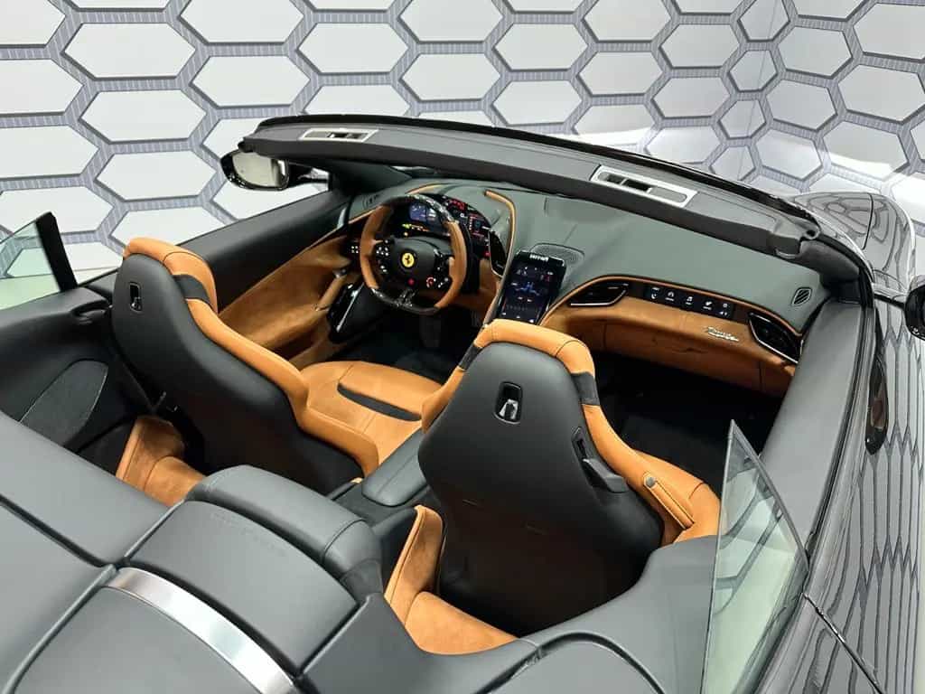 Ferrari Roma Spider *Carbon* MY2026 *DISPLAY - JBL null-photo-5