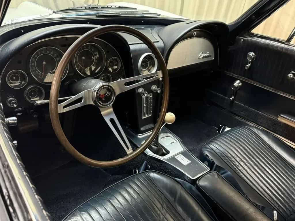 Chevrolet Corvette C2 EU REGISTERED / Coupé / 327 Cu V8 / 07/1964-photo-1