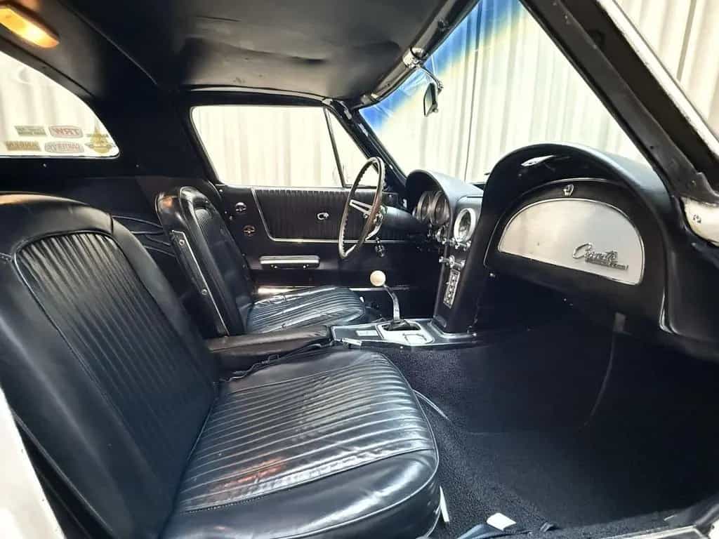 Chevrolet Corvette C2 EU REGISTERED / Coupé / 327 Cu V8 / 07/1964-photo-10