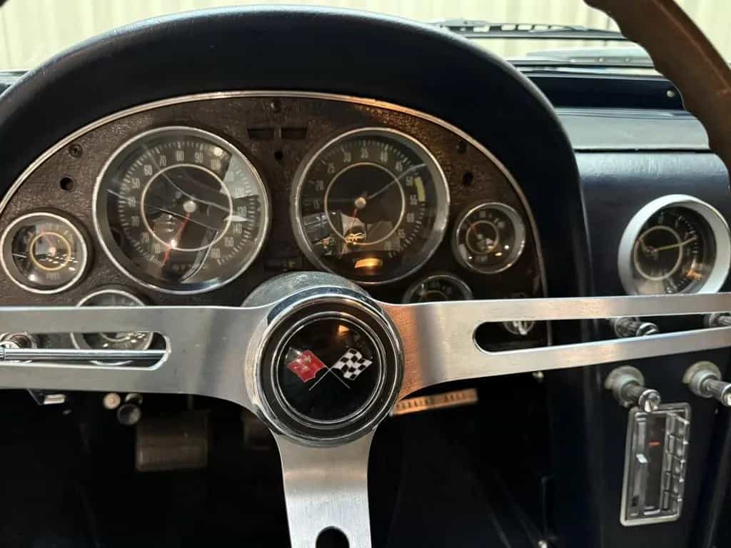 Chevrolet Corvette C2 EU REGISTERED / Coupé / 327 Cu V8 / 07/1964-photo-12