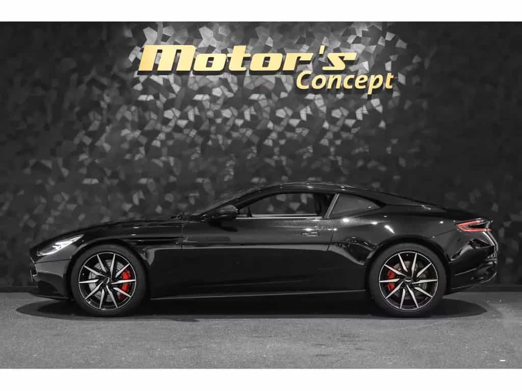 Aston Martin DB11 5.2 V12 TWIN TURBO 01/2018-photo-1