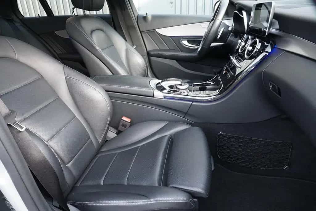 Mercedes-Benz C 300 T AMG Multib RFK PANO SHZ NAV Ambiente ACC 08/2018-photo-17