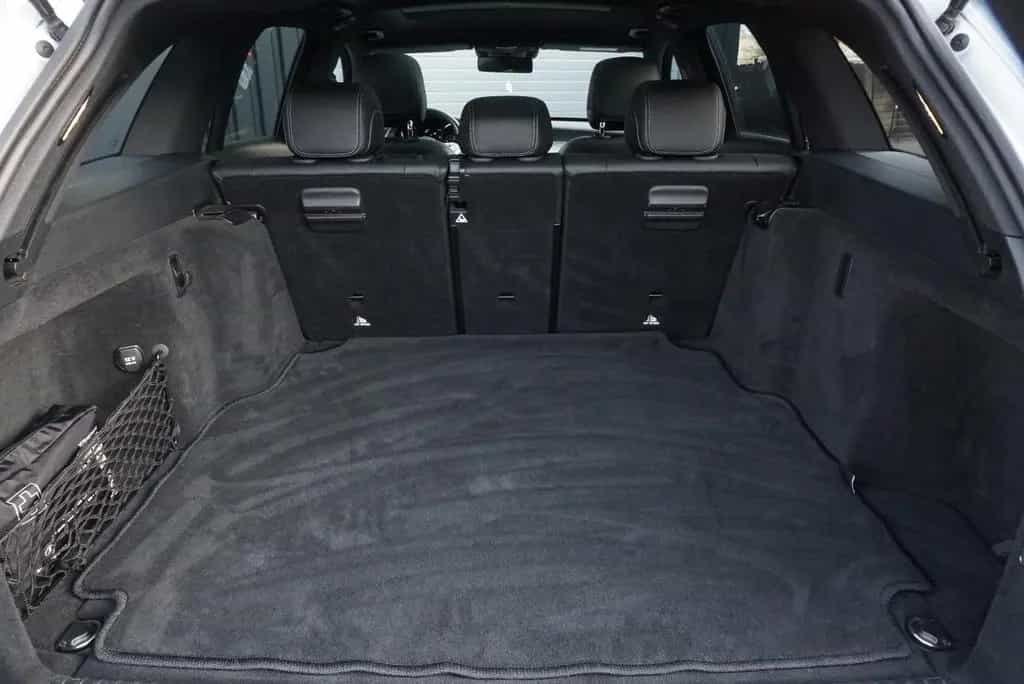 Mercedes-Benz C 300 T AMG Multib RFK PANO SHZ NAV Ambiente ACC 08/2018-photo-31