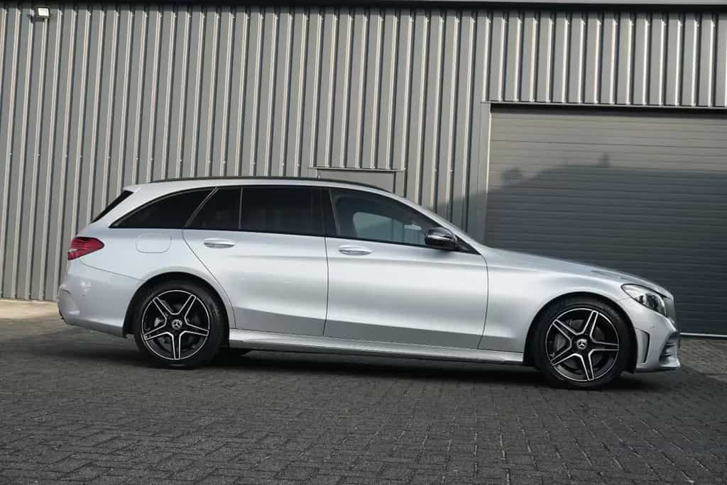 Mercedes-Benz C 300 T AMG Multib RFK PANO SHZ NAV Ambiente ACC 08/2018-photo-8
