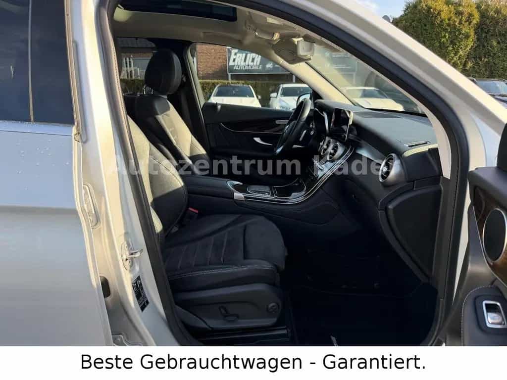 Mercedes-Benz GLC-Class 200 4Matic*Pano*ILS*Navi*AMG Line*AHK*Distro 10/2019-photo-14
