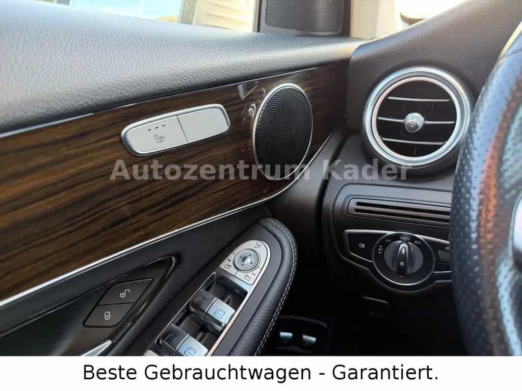 Mercedes-Benz GLC-Class 200 4Matic*Pano*ILS*Navi*AMG Line*AHK*Distro 10/2019-photo-16