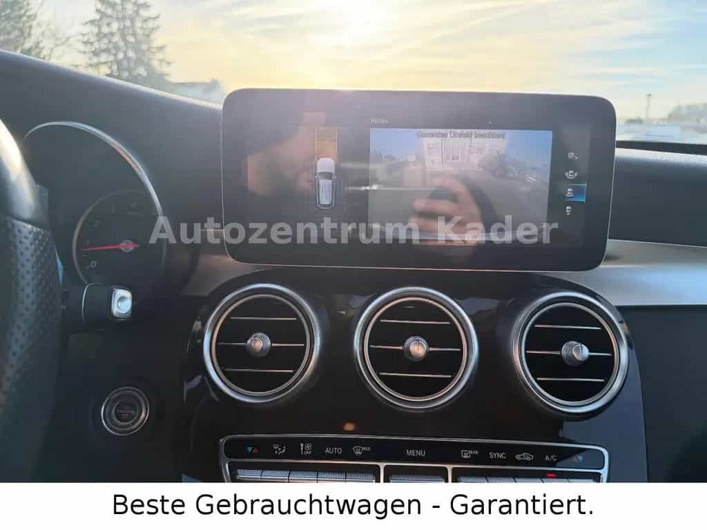 Mercedes-Benz GLC-Class 200 4Matic*Pano*ILS*Navi*AMG Line*AHK*Distro 10/2019-photo-19