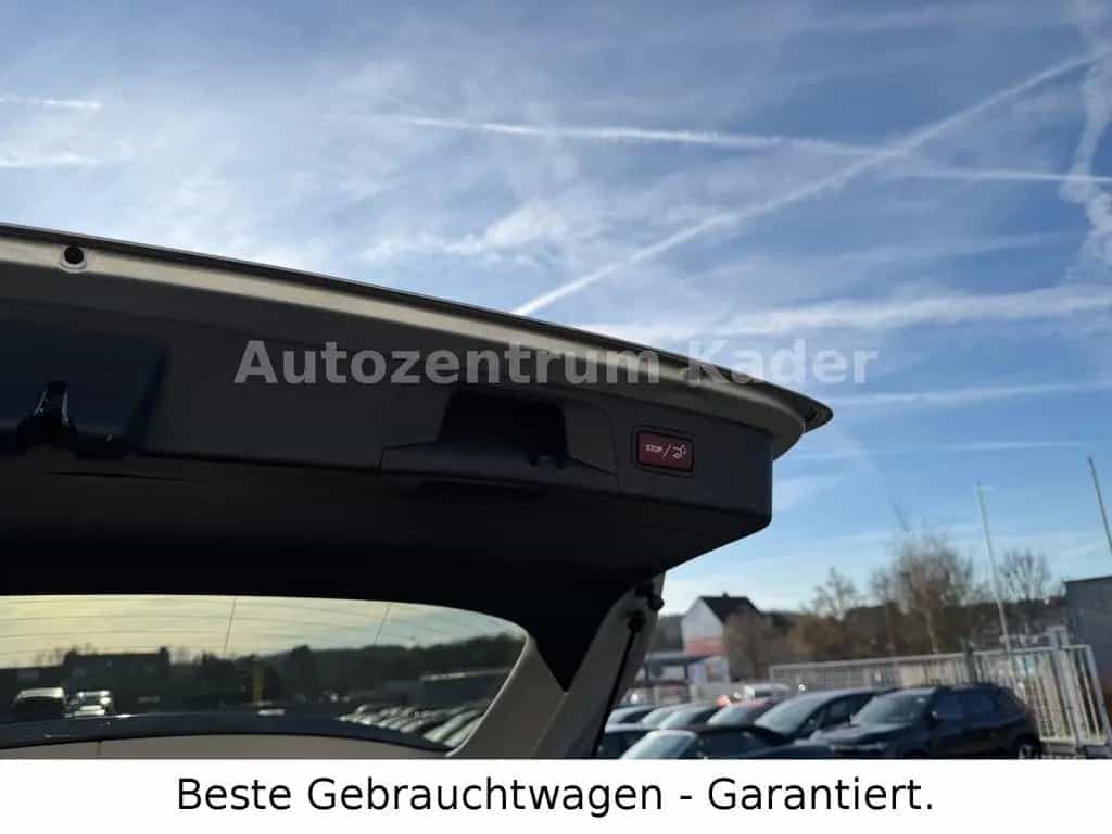Mercedes-Benz GLC-Class 200 4Matic*Pano*ILS*Navi*AMG Line*AHK*Distro 10/2019-photo-22