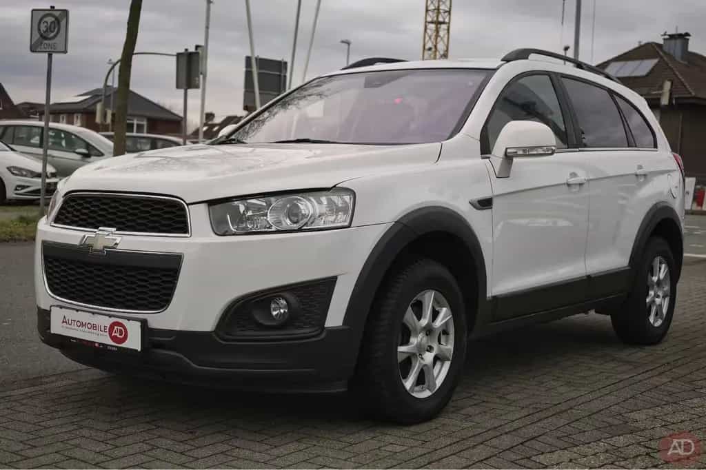 Chevrolet Captiva 2.2 D LT 2WD *7-Sitze*Leder* 01/2014-photo-2