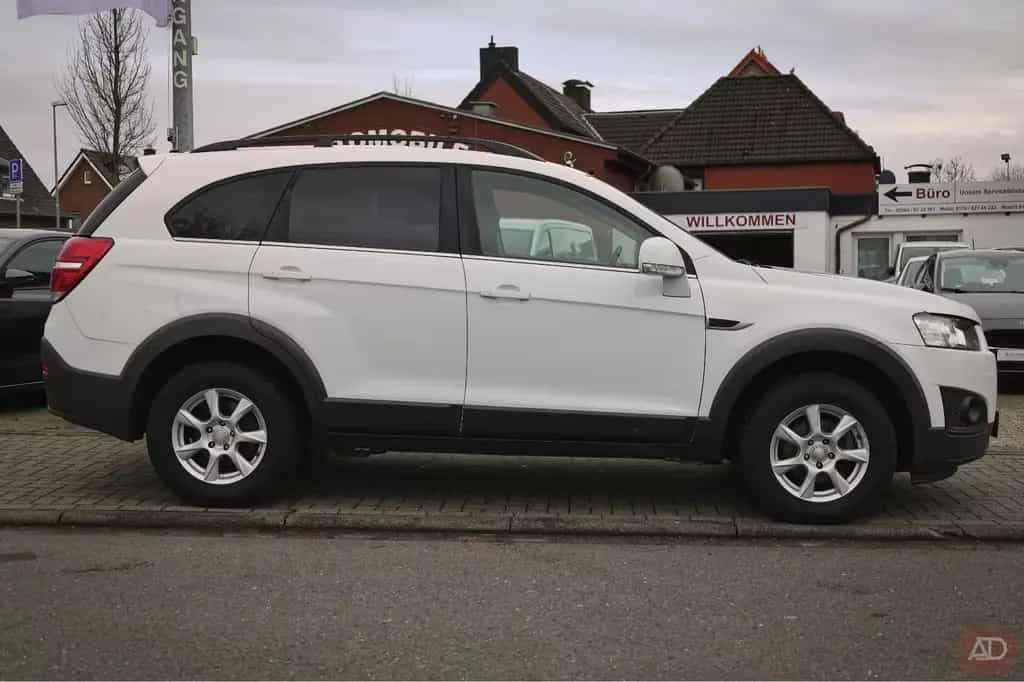Chevrolet Captiva 2.2 D LT 2WD *7-Sitze*Leder* 01/2014-photo-5