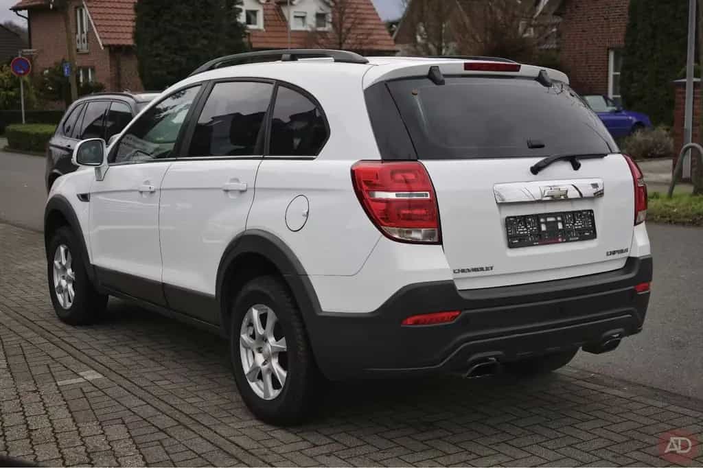 Chevrolet Captiva 2.2 D LT 2WD *7-Sitze*Leder* 01/2014-photo-8