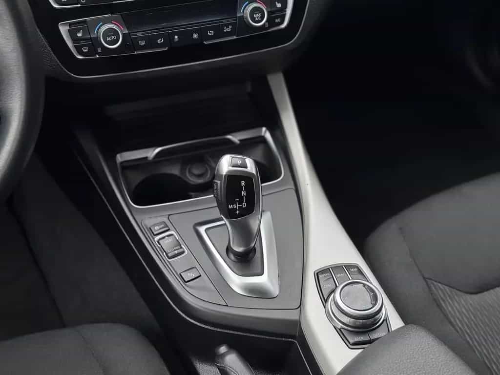 BMW 120 Advantage LED Navi SHZ M-Felge Autom. 04/2018-photo-13