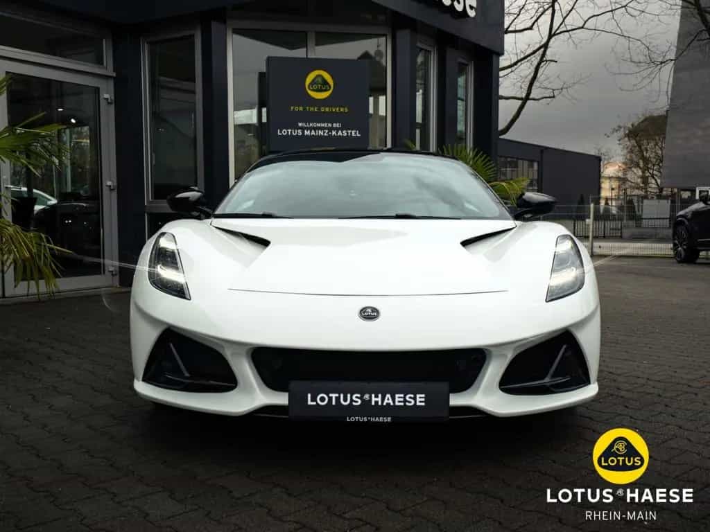 Lotus Emira V6 Mist White - by LOTUS HAESE 01/2026-photo-1