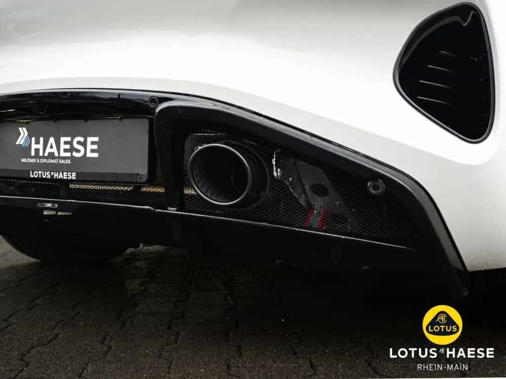 Lotus Emira V6 Mist White - by LOTUS HAESE 01/2026-photo-11