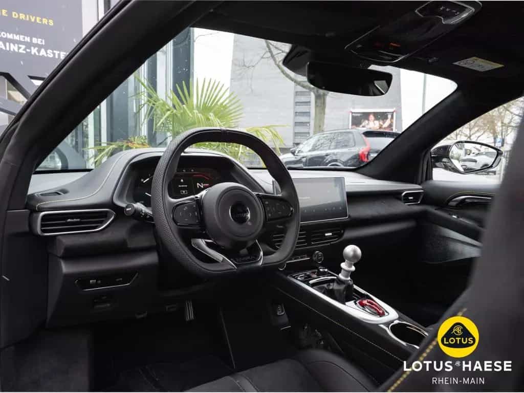 Lotus Emira V6 Mist White - by LOTUS HAESE 01/2026-photo-14