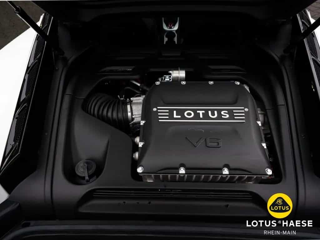 Lotus Emira V6 Mist White - by LOTUS HAESE 01/2026-photo-18