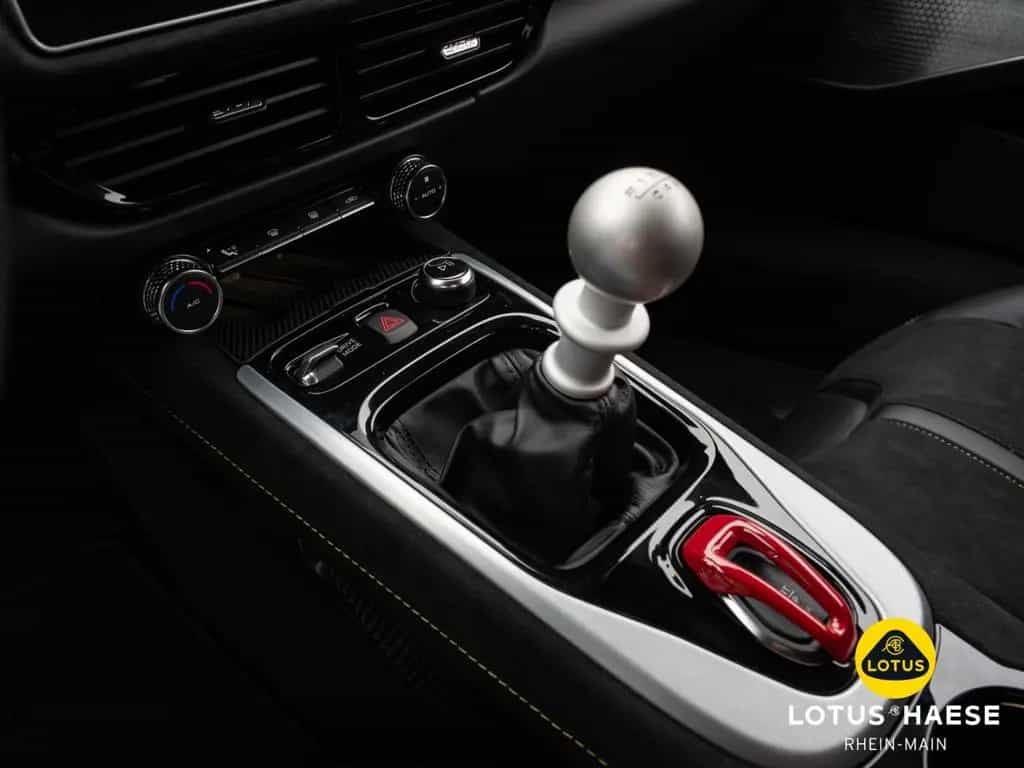 Lotus Emira V6 Mist White - by LOTUS HAESE 01/2026-photo-24
