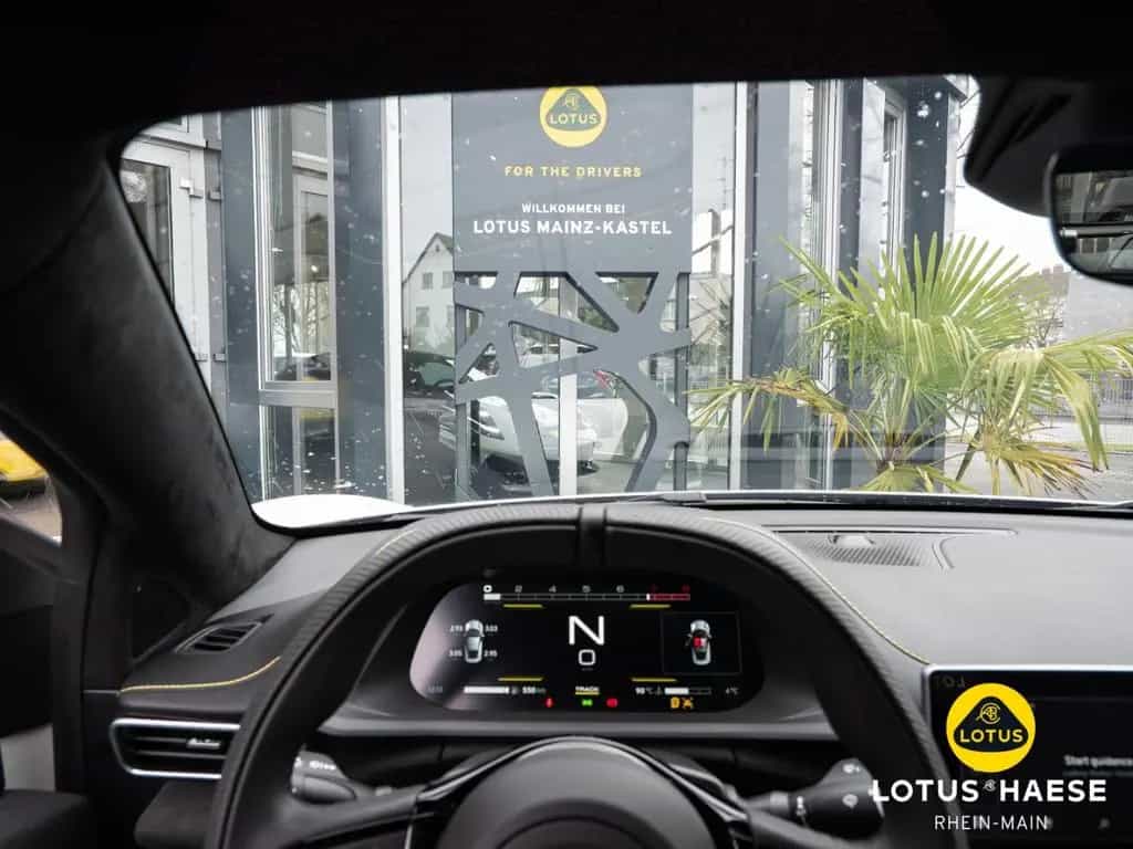 Lotus Emira V6 Mist White - by LOTUS HAESE 01/2026-photo-25