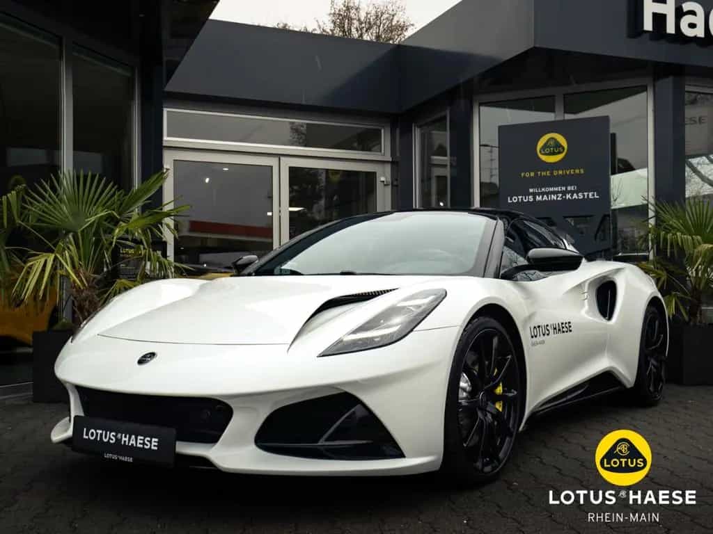 Lotus Emira V6 Mist White - by LOTUS HAESE 01/2026-photo-3