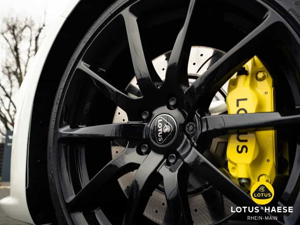 Lotus Emira V6 Mist White - by LOTUS HAESE 01/2026-photo-5