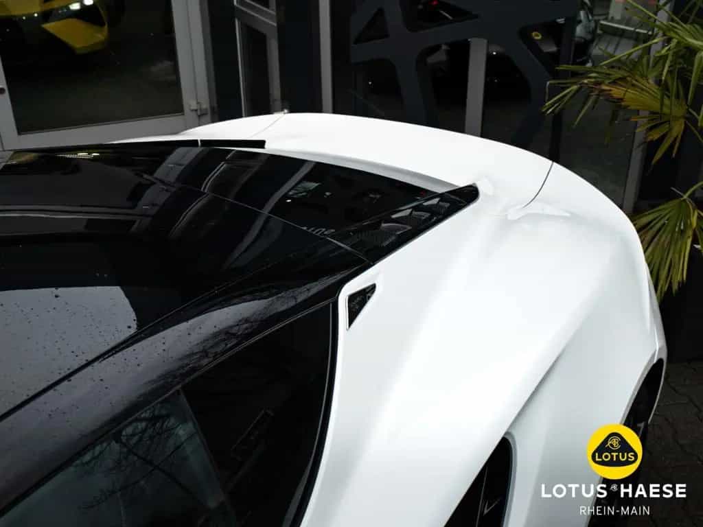 Lotus Emira V6 Mist White - by LOTUS HAESE 01/2026-photo-9
