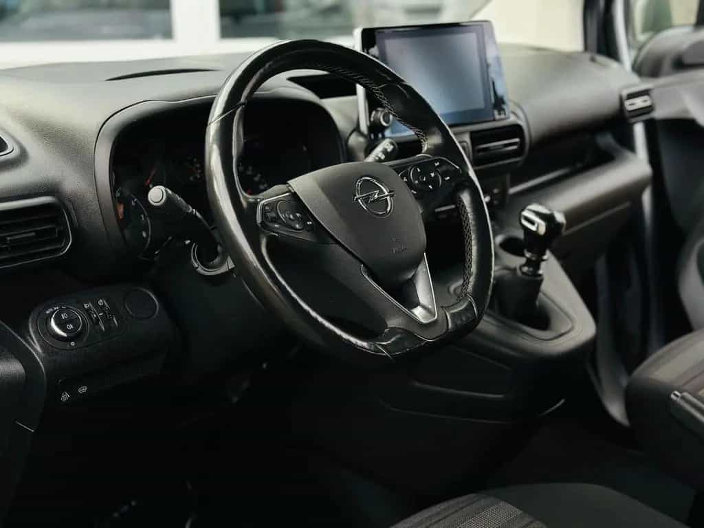 Opel Combo Life E Edition Behindertengerecht-Rampe 05/2023-photo-12