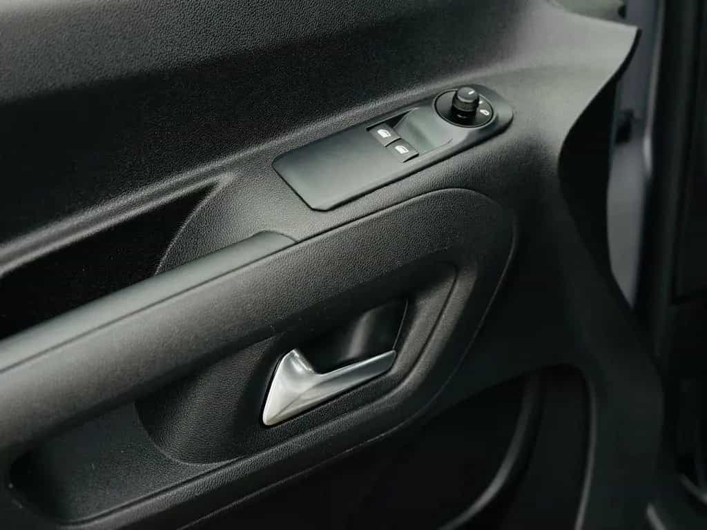 Opel Combo Life E Edition Behindertengerecht-Rampe 05/2023-photo-25
