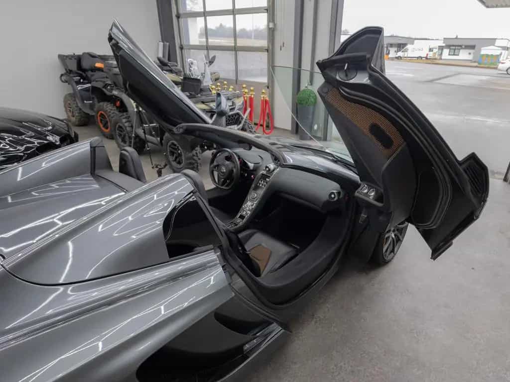 McLaren MP4-12C Spider 3.8 V8 Spider *Carbon*Scheck* 05/2013-photo-9
