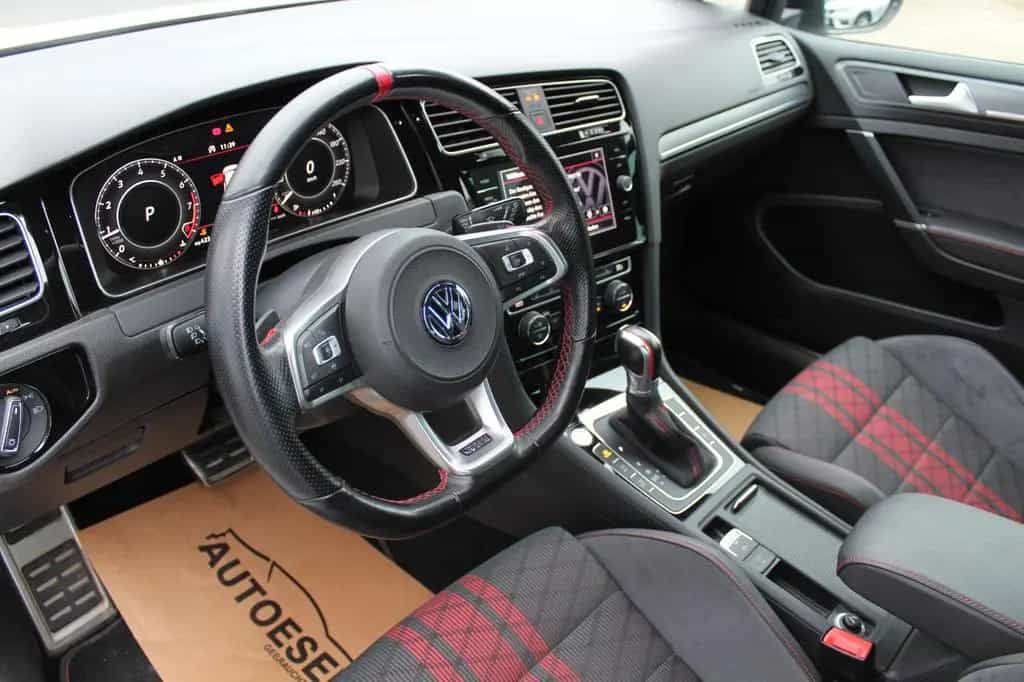 Volkswagen Golf 2.0 GTI TCR+VIRTUAL+AKRAPOVIC+KAMERA+DCC 01/2020-photo-14