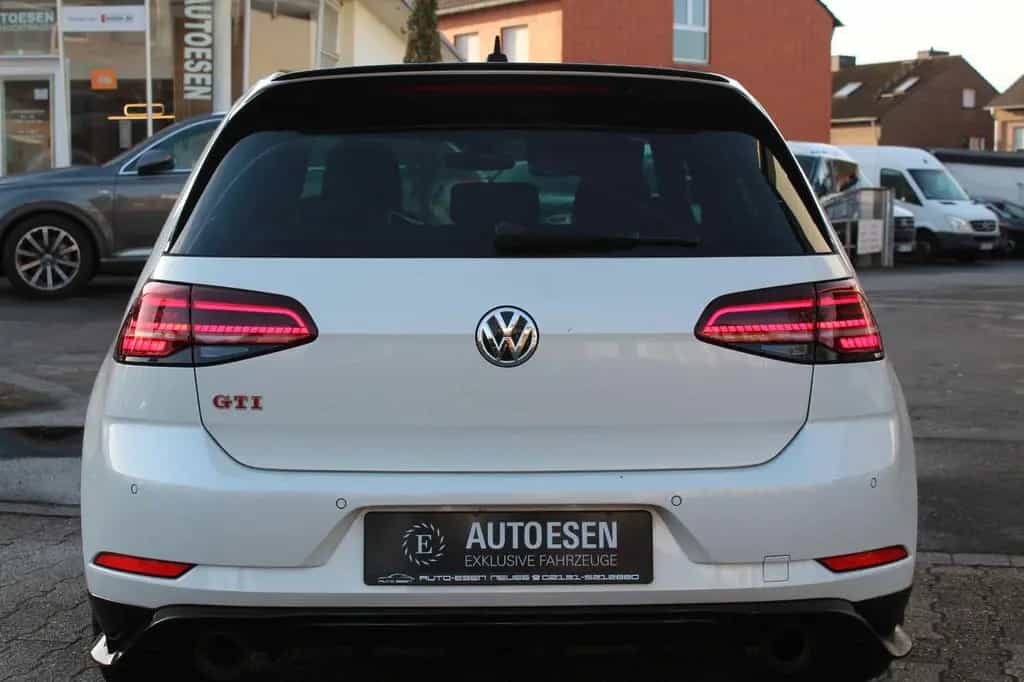 Volkswagen Golf 2.0 GTI TCR+VIRTUAL+AKRAPOVIC+KAMERA+DCC 01/2020-photo-5