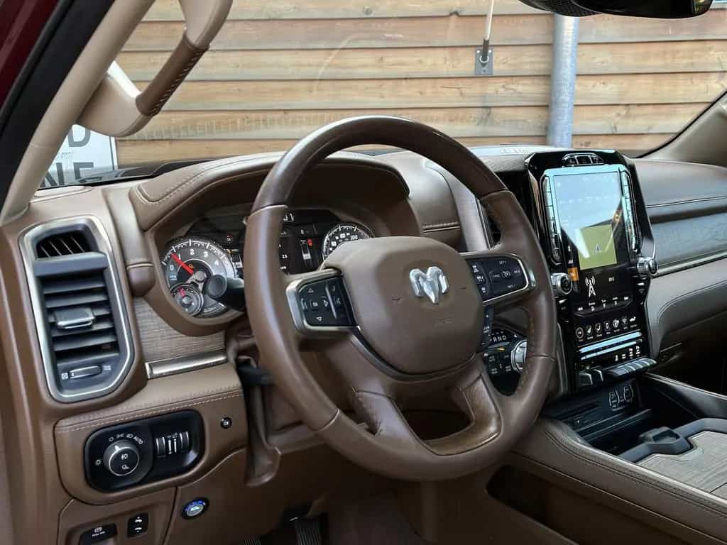 Dodge RAM 1500 Longhorn 5.7L 12´´NAV 360° LPG 4x4 AHK 08/2018-photo-16