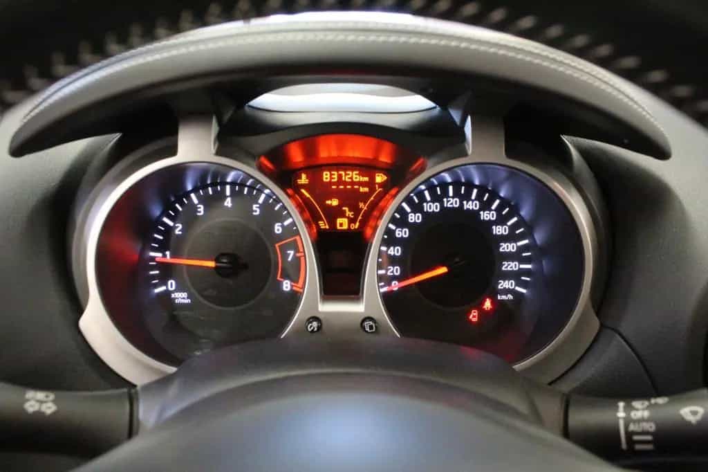 Nissan Juke 1.2 DIG-T N-Connecta 4x2 AHK 07/2017-photo-24