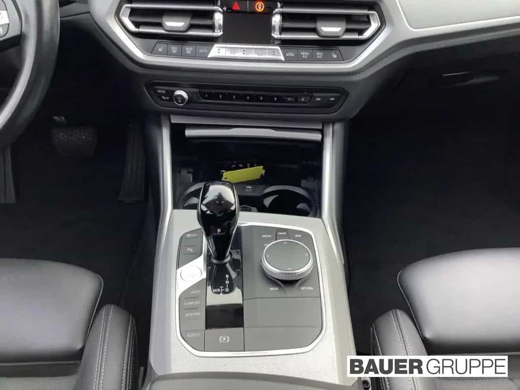 BMW 320 d xDrive CockpitProf. Sportsitze PDC HiFi 02/2022-photo-13