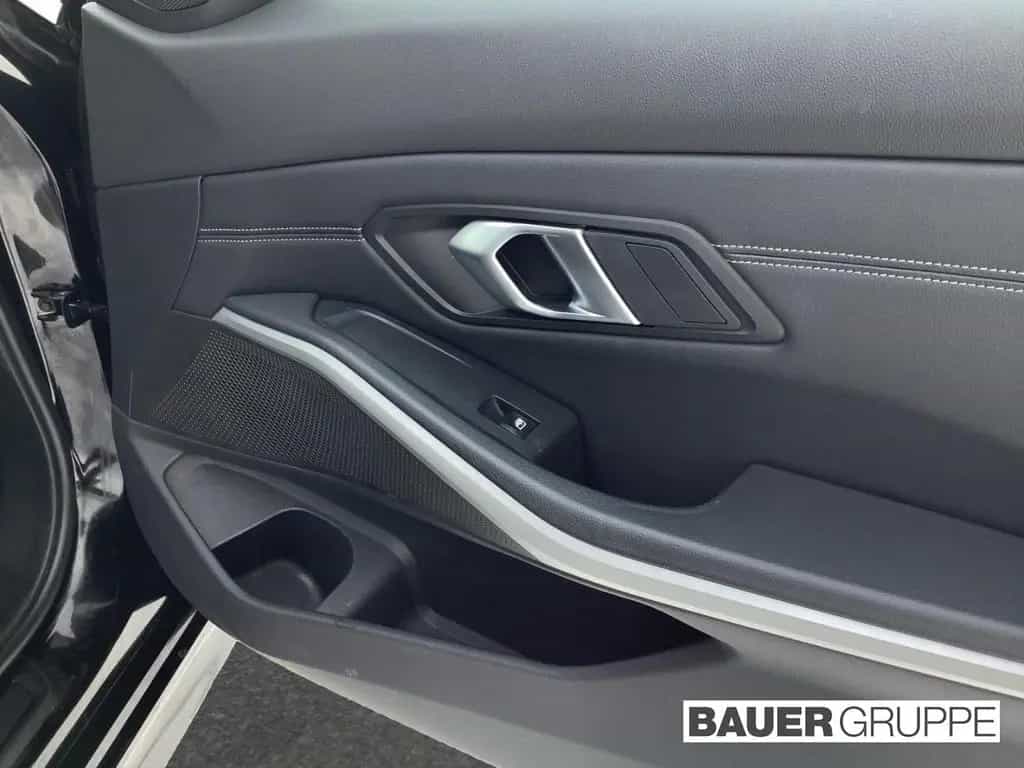 BMW 320 d xDrive CockpitProf. Sportsitze PDC HiFi 02/2022-photo-15