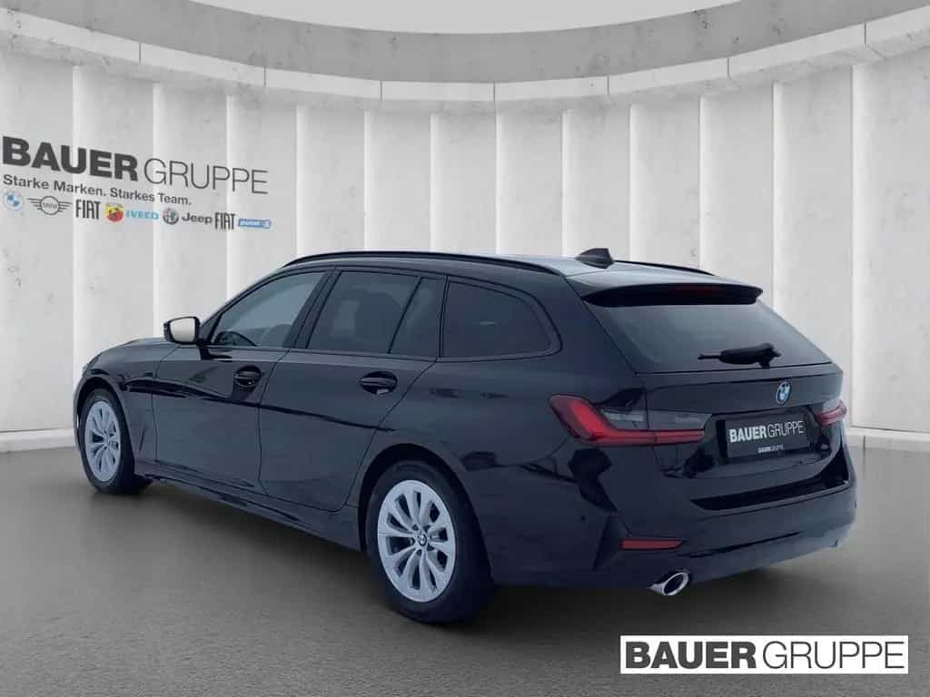 BMW 320 d xDrive CockpitProf. Sportsitze PDC HiFi 02/2022-photo-3