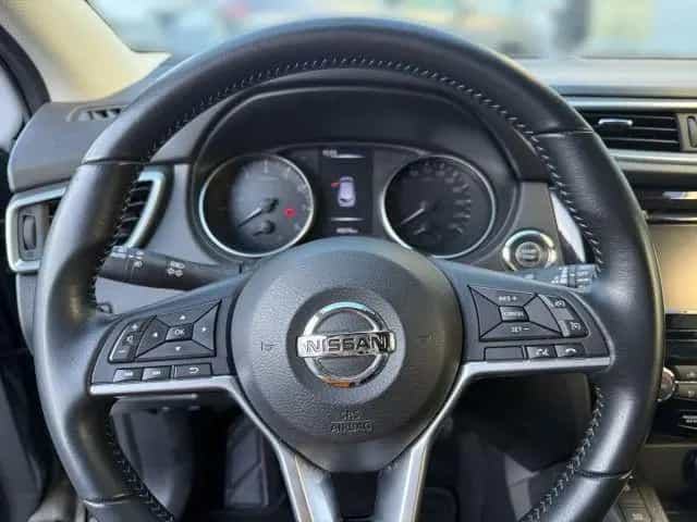 Nissan Qashqai N-Connecta,Navi,Klima,360°-Kam,PANO 01/2018-photo-8