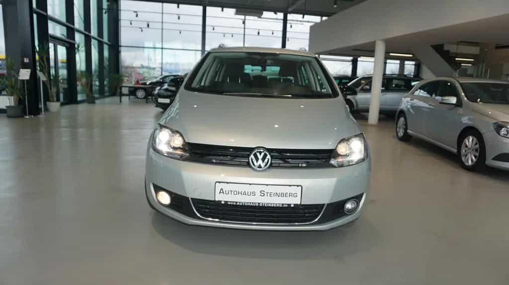Volkswagen Golf VI Plus AUTOMATIK+NAVIGATION+BI XENON+AHK S 04/2012-photo-1