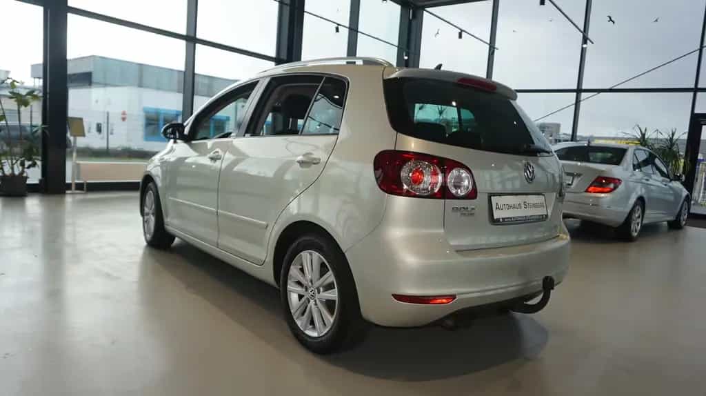 Volkswagen Golf VI Plus AUTOMATIK+NAVIGATION+BI XENON+AHK S 04/2012-photo-3