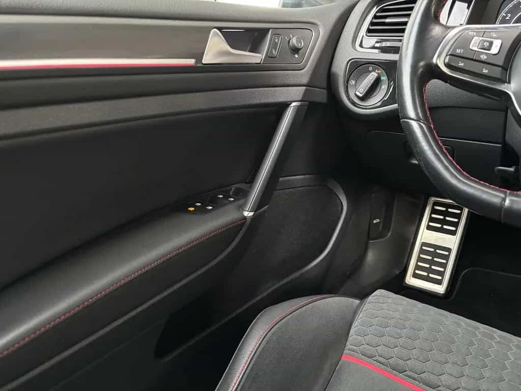 Volkswagen Golf GTI DSG Performance AHK ACC CAM LED CARPLAY 11/2019-photo-15