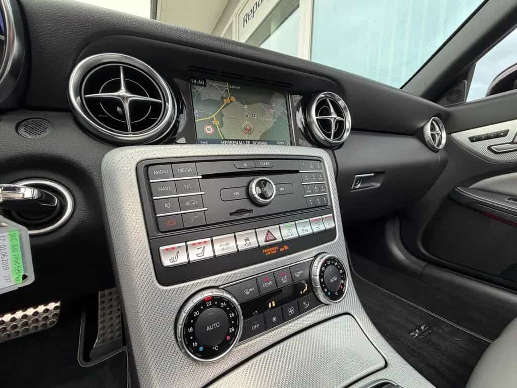 Mercedes-Benz SLC-Class 300 AMG FinalEdition +ILS+COMAMD+H&K+MEMO+To 05/2019-photo-25