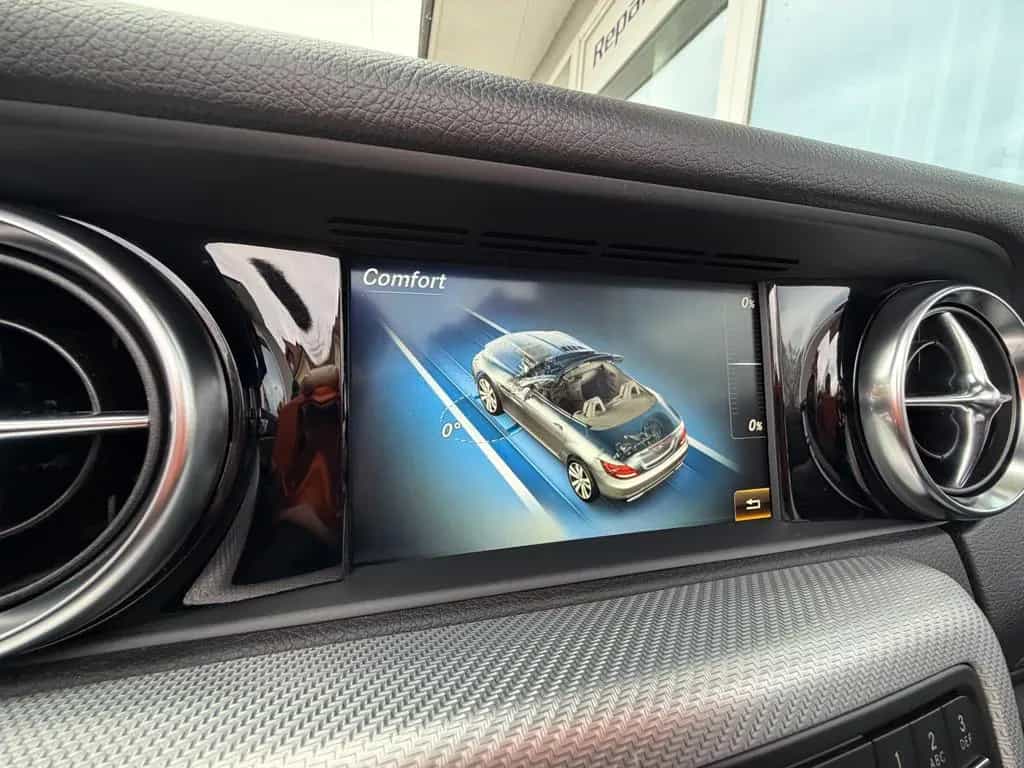 Mercedes-Benz SLC-Class 300 AMG FinalEdition +ILS+COMAMD+H&K+MEMO+To 05/2019-photo-31