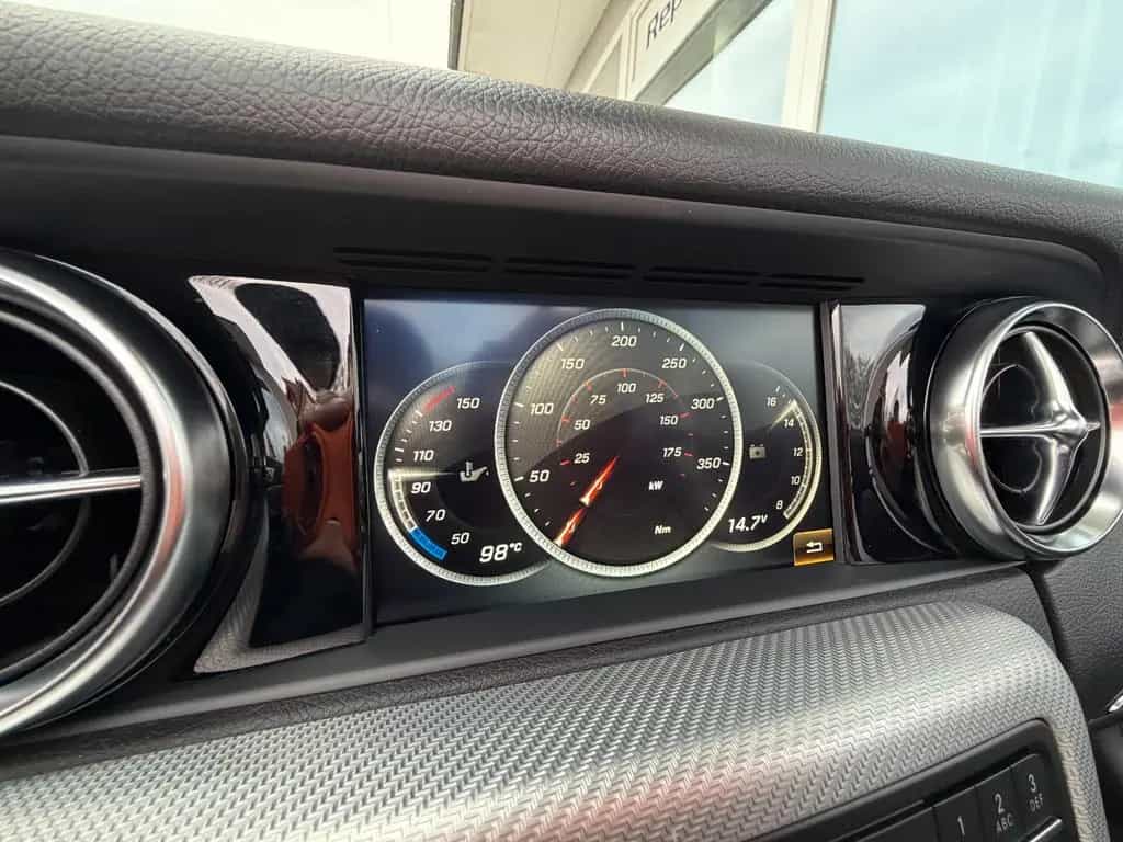 Mercedes-Benz SLC-Class 300 AMG FinalEdition +ILS+COMAMD+H&K+MEMO+To 05/2019-photo-32