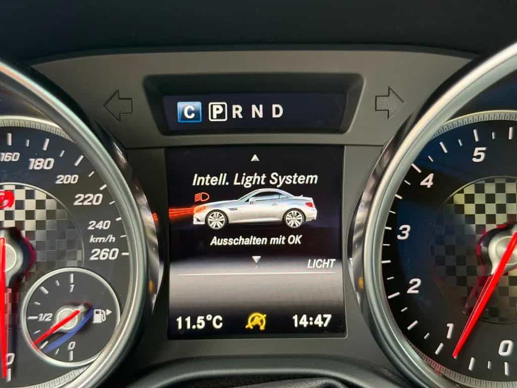 Mercedes-Benz SLC-Class 300 AMG FinalEdition +ILS+COMAMD+H&K+MEMO+To 05/2019-photo-37