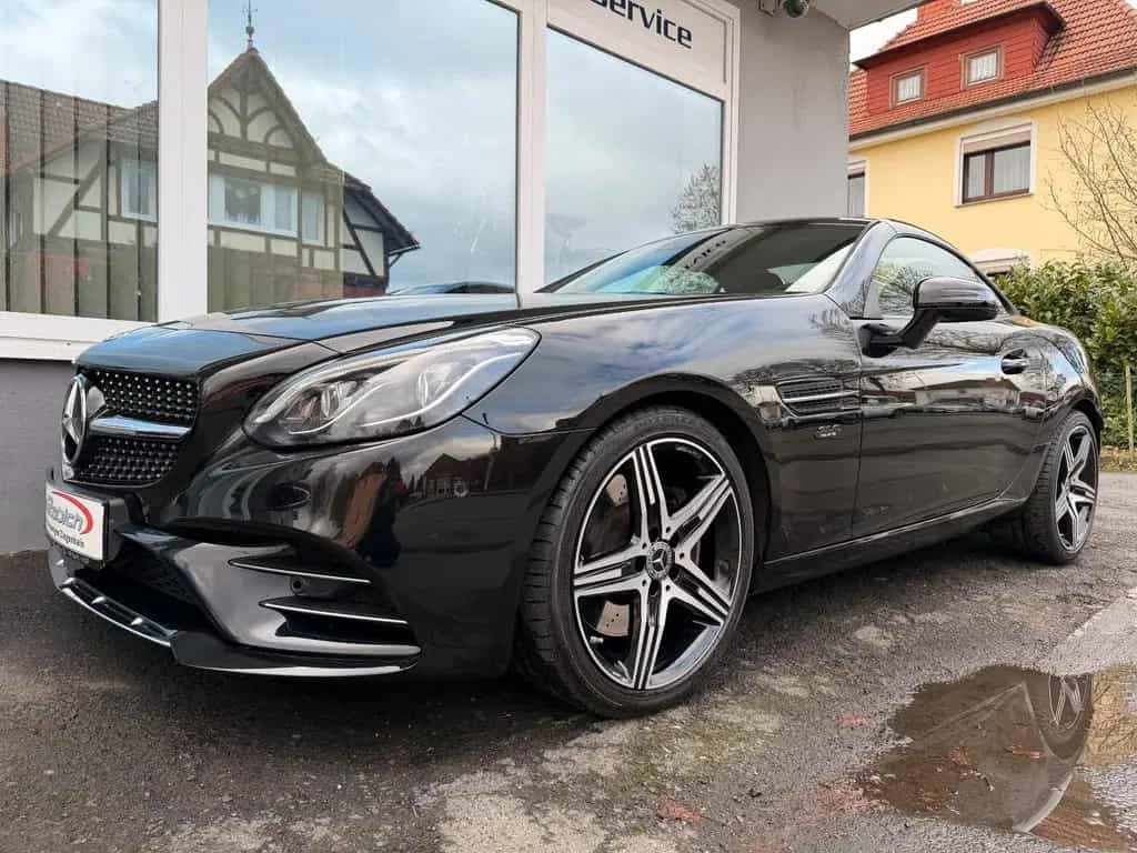 Mercedes-Benz SLC-Class 300 AMG FinalEdition +ILS+COMAMD+H&K+MEMO+To 05/2019-photo-4