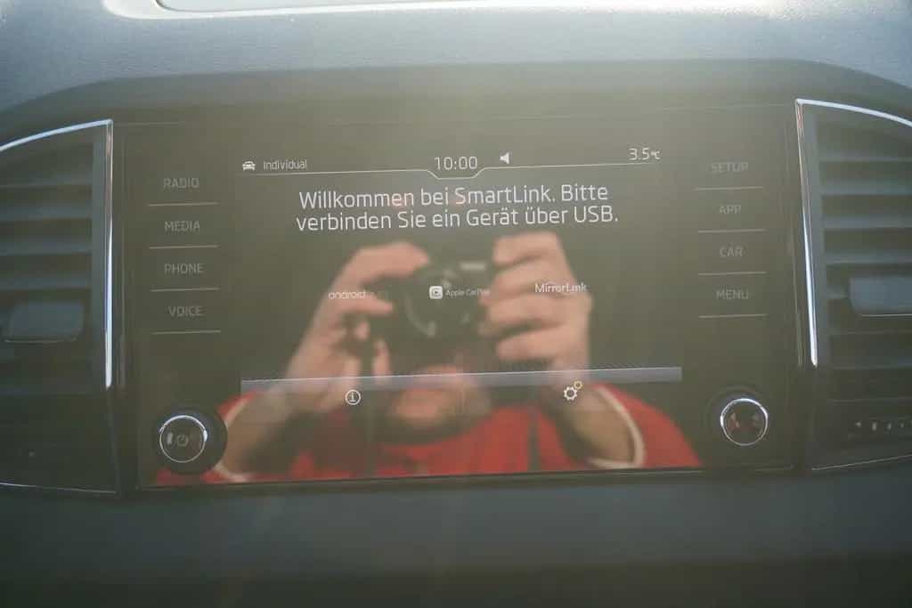 Skoda Karoq 1.5 TSI DSG Tempomat Sitzheizung SmartLink 12/2018-photo-13