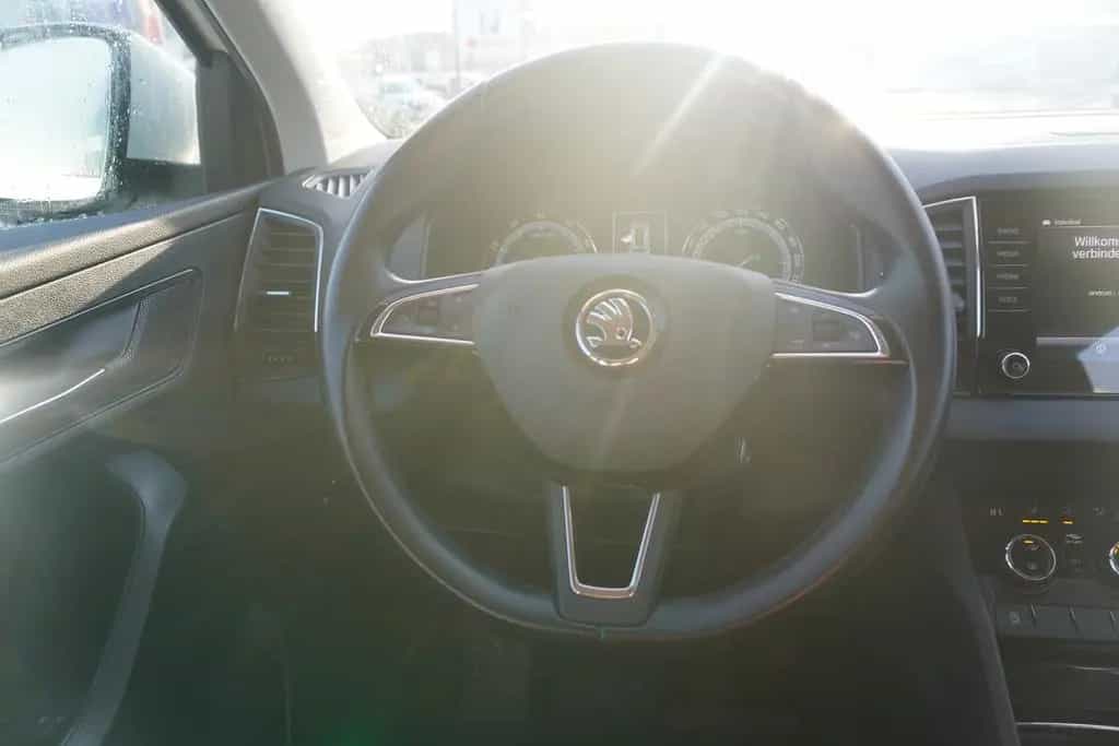 Skoda Karoq 1.5 TSI DSG Tempomat Sitzheizung SmartLink 12/2018-photo-17