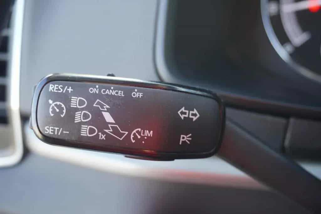 Skoda Karoq 1.5 TSI DSG Tempomat Sitzheizung SmartLink 12/2018-photo-23