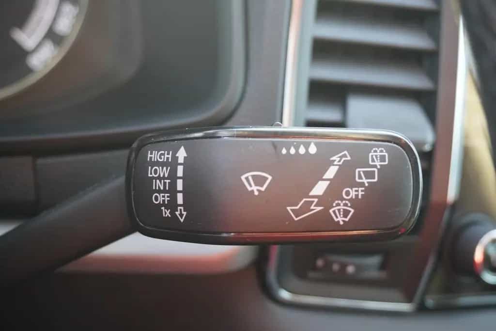 Skoda Karoq 1.5 TSI DSG Tempomat Sitzheizung SmartLink 12/2018-photo-24
