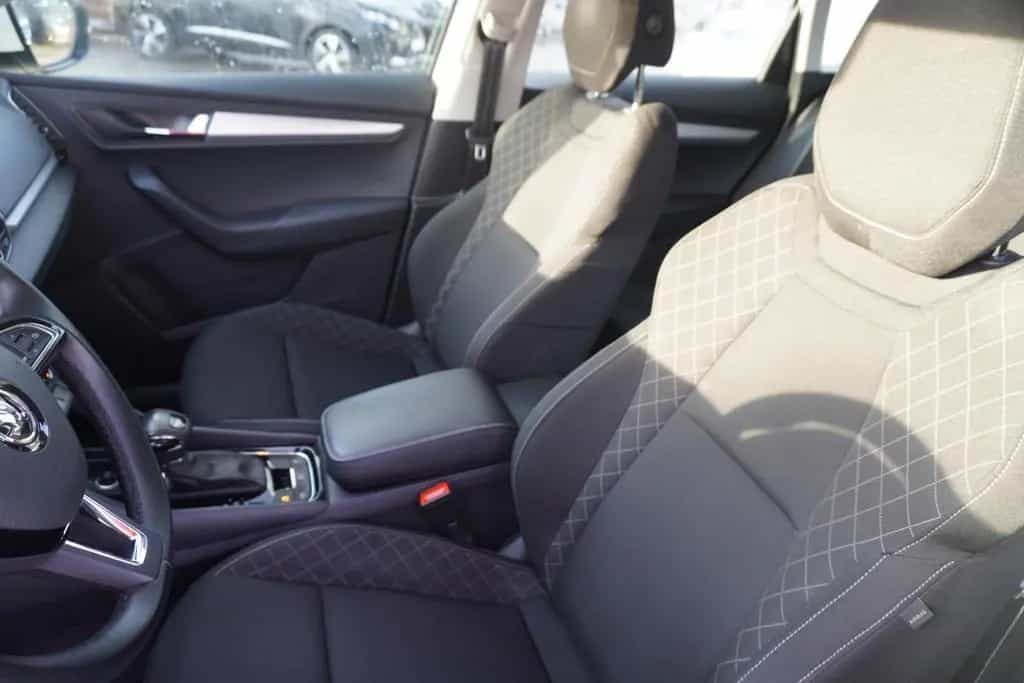 Skoda Karoq 1.5 TSI DSG Tempomat Sitzheizung SmartLink 12/2018-photo-9